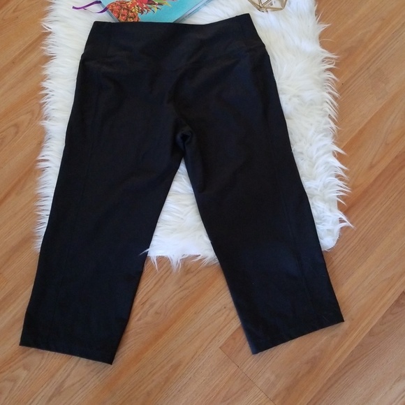 Nike capri pants - Picture 2 of 7